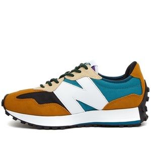 New Balance 327